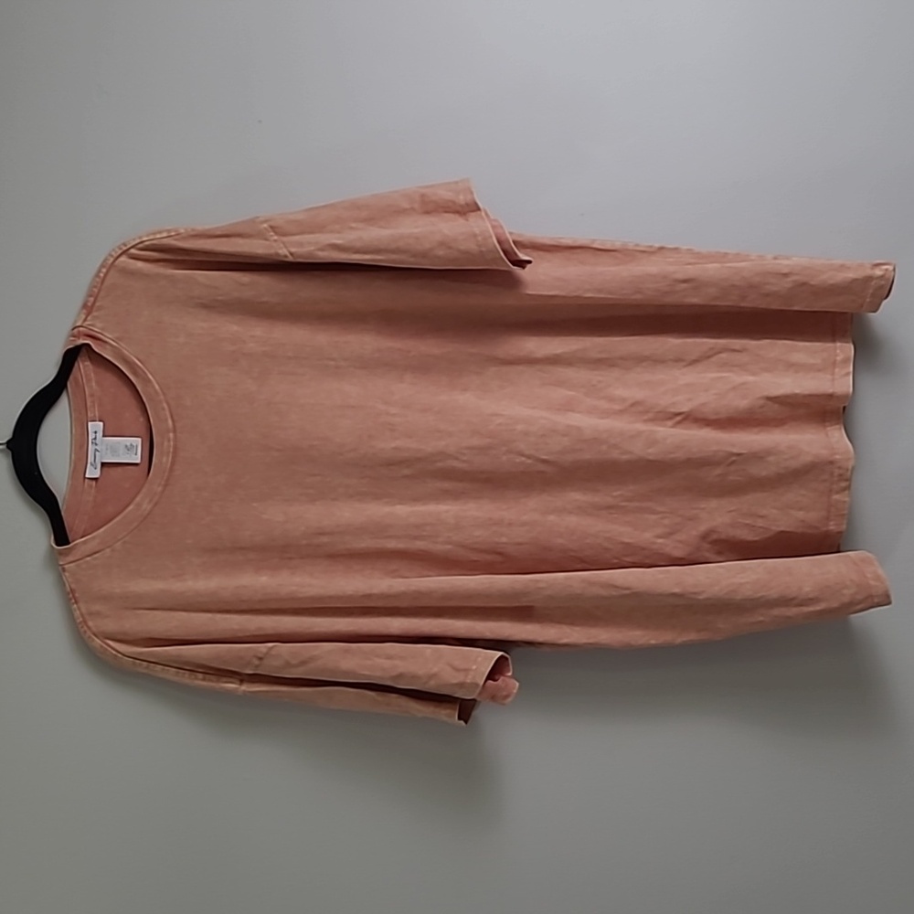 Emery Park Boutique oversized acid washed tshirt